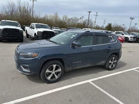 Used 2019 Jeep Cherokee Limited w/ Trailer Tow Group image 11