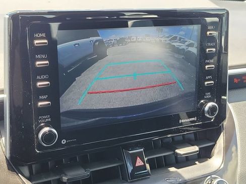 Used 2021 Toyota Corolla LE FWD image 27