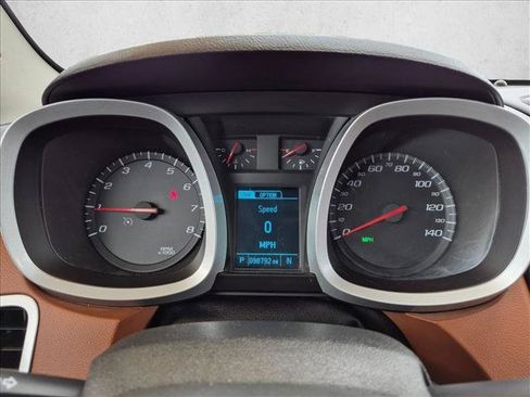 Used 2016 Chevrolet Equinox LTZ w/ Enhanced Convenience Package FWD image 10