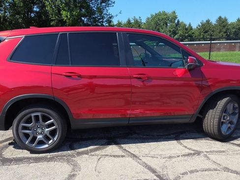 Used 2023 Honda Passport EX-L image 9