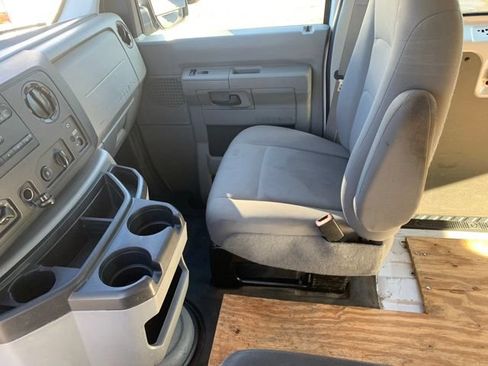 Used 2013 Ford E-250 and Econoline 250 w/ PWR Group RWD image 30