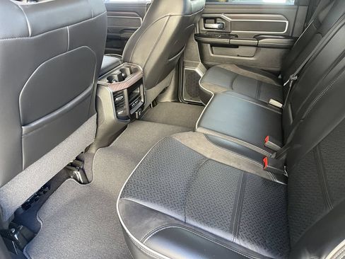 New 2026 RAM 2500 Laramie w/ Night Edition AWD/4WD image 20