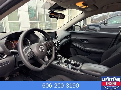 Used 2024 Nissan Sentra S image 15