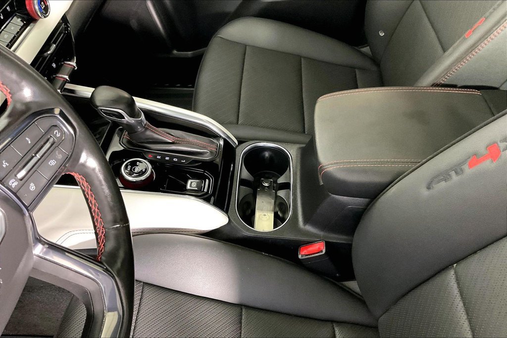 Used 2025 GMC Canyon AT4 w/ AT4X AEV Edition AWD/4WD image 16