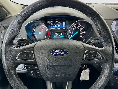 Used 2018 Ford Escape SE w/ SE Sport Appearance Package image 12