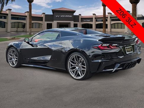 Used 2024 Chevrolet Corvette Z06 RWD image 8
