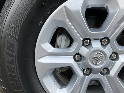 Used 2019 Toyota 4Runner SR5 Premium AWD/4WD image 80