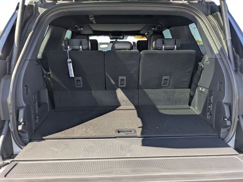 New 2025 Ford Expedition Tremor image 13