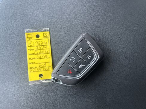 Used 2024 Cadillac Lyriq Luxury w/ LPO, Floor Liner Package image 42