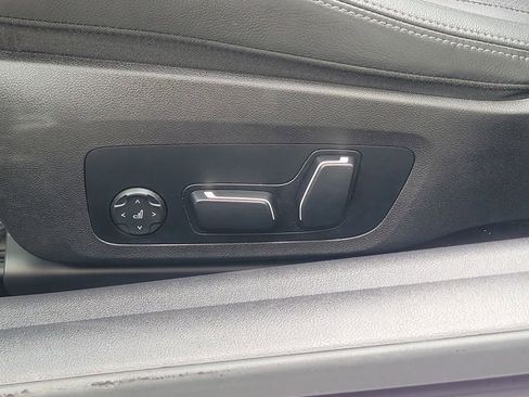 Used 2025 BMW 430i Convertible RWD image 18