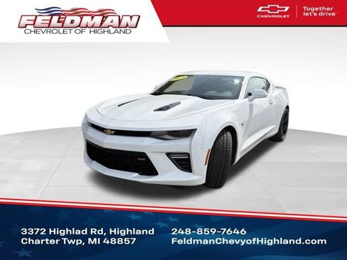 Used 2017 Chevrolet Camaro SS RWD image 1
