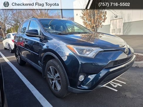 Used 2018 Toyota RAV4 XLE image 3