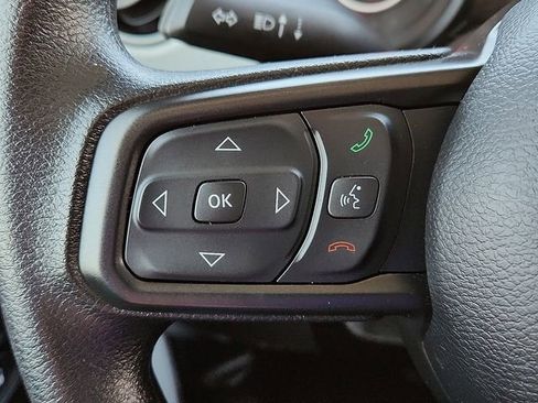 Used 2025 Jeep Gladiator Nighthawk image 15