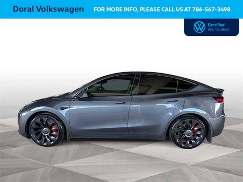 Used 2022 Tesla Model Y Performance image 5