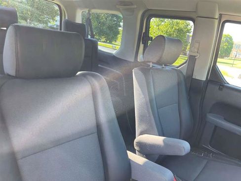 Used 2004 Honda Element EX image 79
