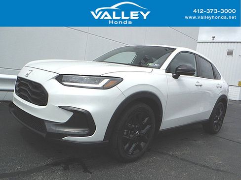 Used 2024 Honda HR-V Sport image 1
