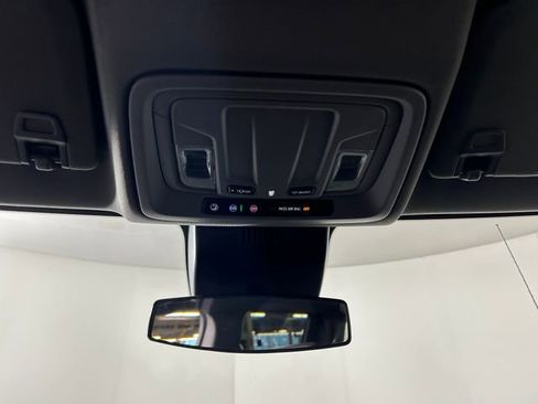 Used 2024 GMC Sierra 1500 Elevation image 25