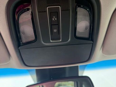 Used 2019 Kia Sorento EX image 10