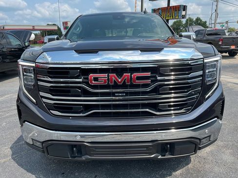 Used 2023 GMC Sierra 1500 SLT w/ SLT Premium Plus Package AWD/4WD image 2
