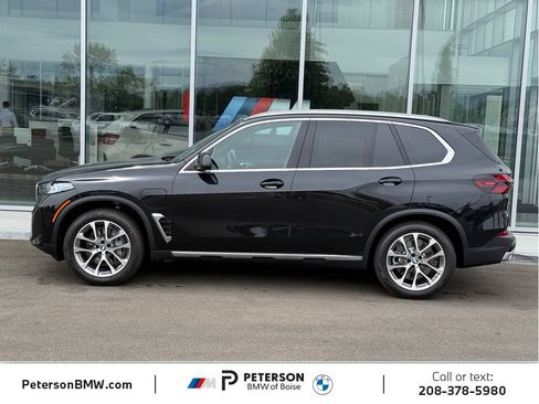 New 2026 BMW X5 xDrive50e w/ Premium Package AWD/4WD image 2