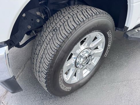 Used 2021 Ford F250 Lariat w/ Lariat Ultimate Package image 16