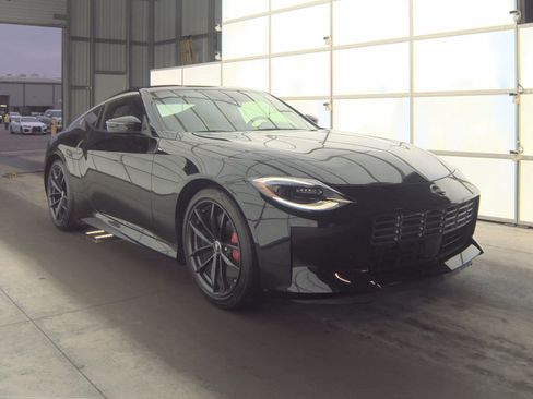 Used 2024 Nissan Z Performance w/ Floor Mat Package image 4