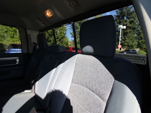 Used 2017 RAM 1500 Big Horn image 31