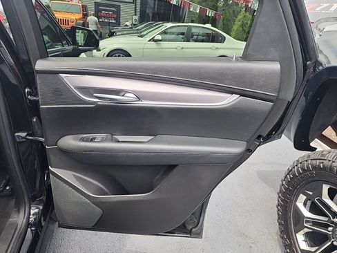Used 2017 Cadillac XT5 Luxury w/ Driver Awareness Package AWD/4WD image 35
