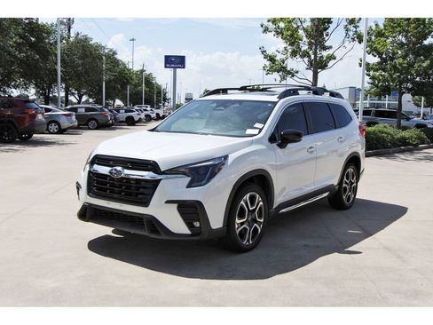 Used 2025 Subaru Ascent Limited AWD/4WD image 3