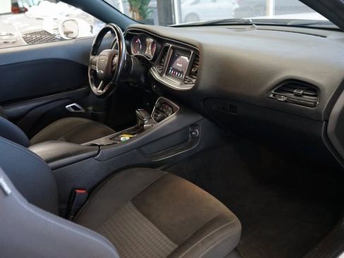 Used 2020 Dodge Challenger R/T image 37