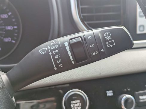 Used 2022 Kia Sportage EX w/ EX Technology Package FWD image 30