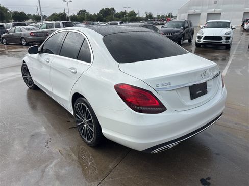 Used 2021 Mercedes-Benz C 300 Sedan image 2