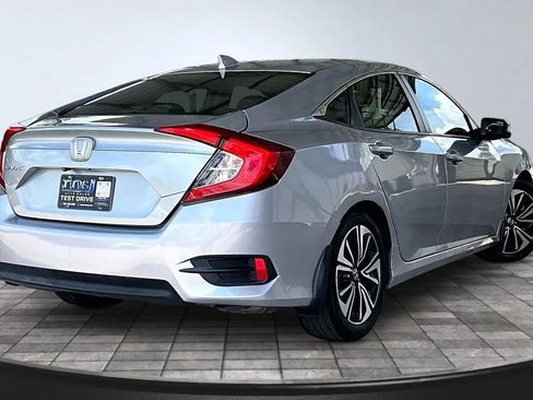 Used 2018 Honda Civic EX-L image 6