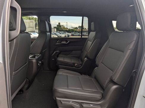 New 2026 GMC Yukon XL Denali w/ Sun & Power Step Package AWD/4WD image 22