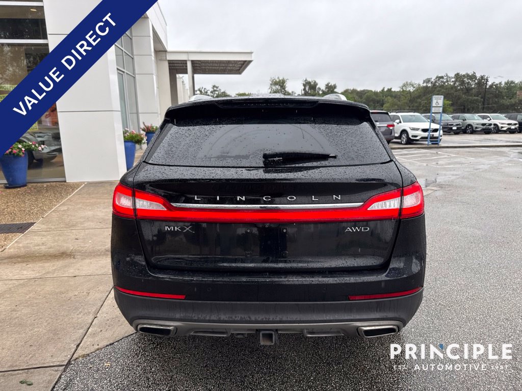 Used 2016 Lincoln MKX Reserve w/ Technology Package AWD/4WD image 7