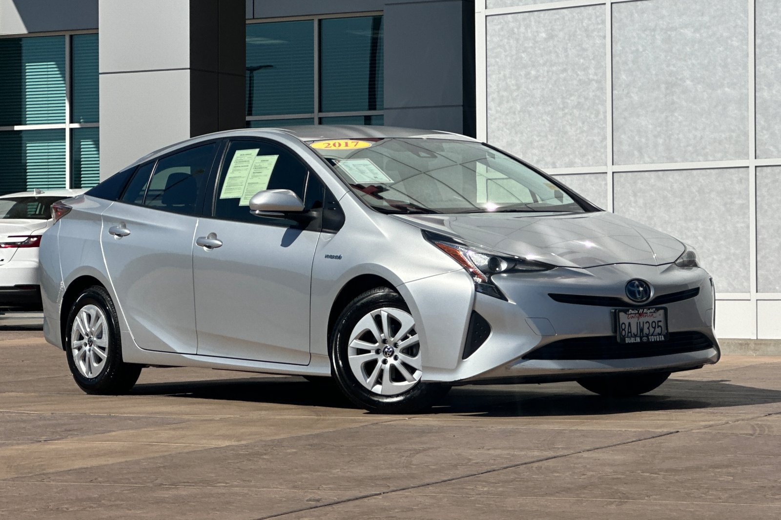 Certified 2017 Toyota Prius Two w/ Carpet Mat Package FWD image 2