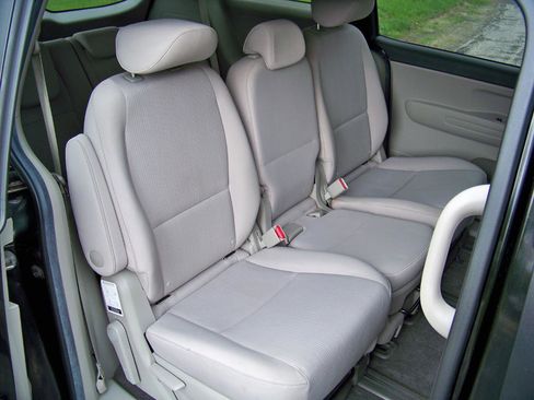 Used 2020 Kia Sedona LX FWD image 33