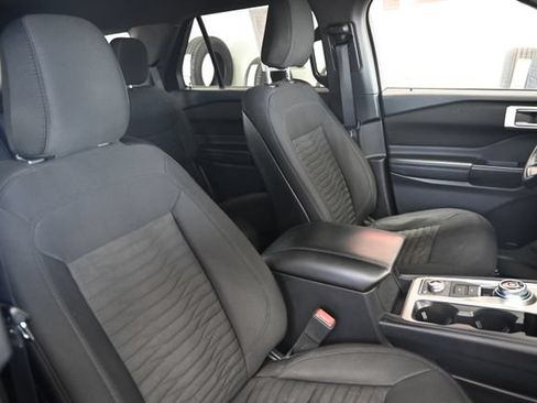 Used 2020 Ford Explorer XLT w/ Comfort Package AWD/4WD image 9