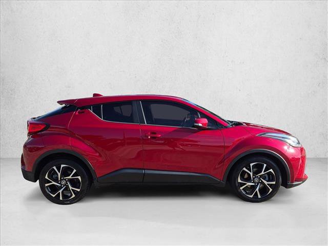Used 2020 Toyota C-HR XLE FWD image 4