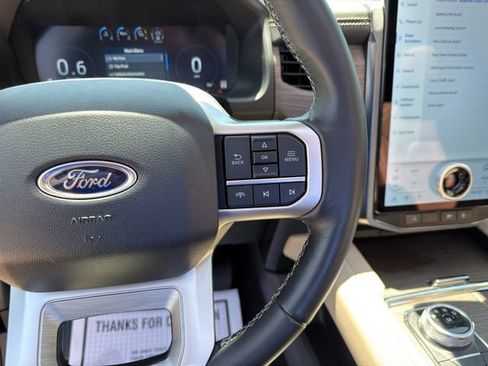 Used 2024 Ford Expedition Limited AWD/4WD image 41