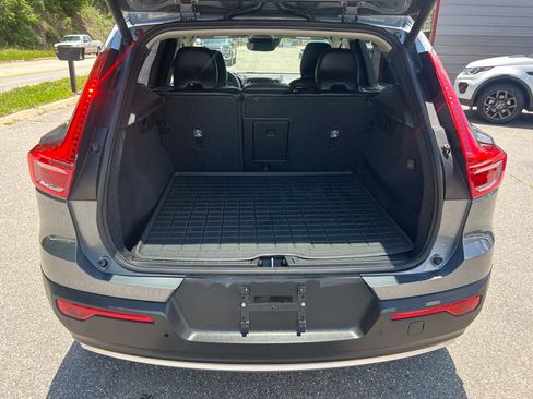Used 2019 Volvo XC40 T5 Momentum AWD/4WD image 19