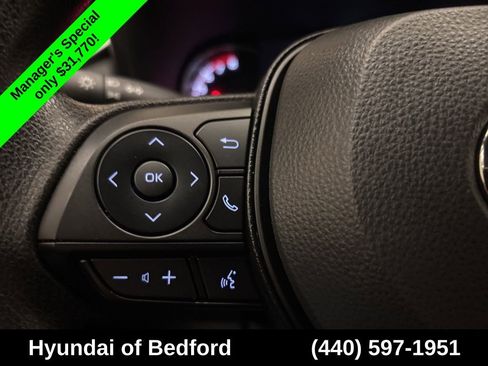 Used 2025 Toyota RAV4 XLE AWD/4WD image 17