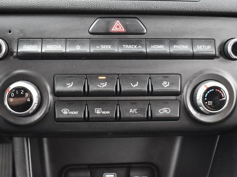 Used 2021 Kia Sportage LX image 22