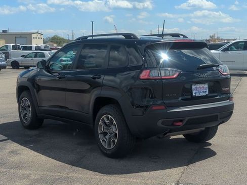 Used 2020 Jeep Cherokee Trailhawk w/ Comfort/Convenience Group AWD/4WD image 5