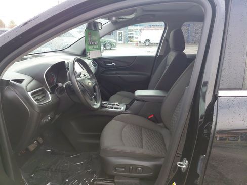 Used 2018 Chevrolet Equinox LT image 18