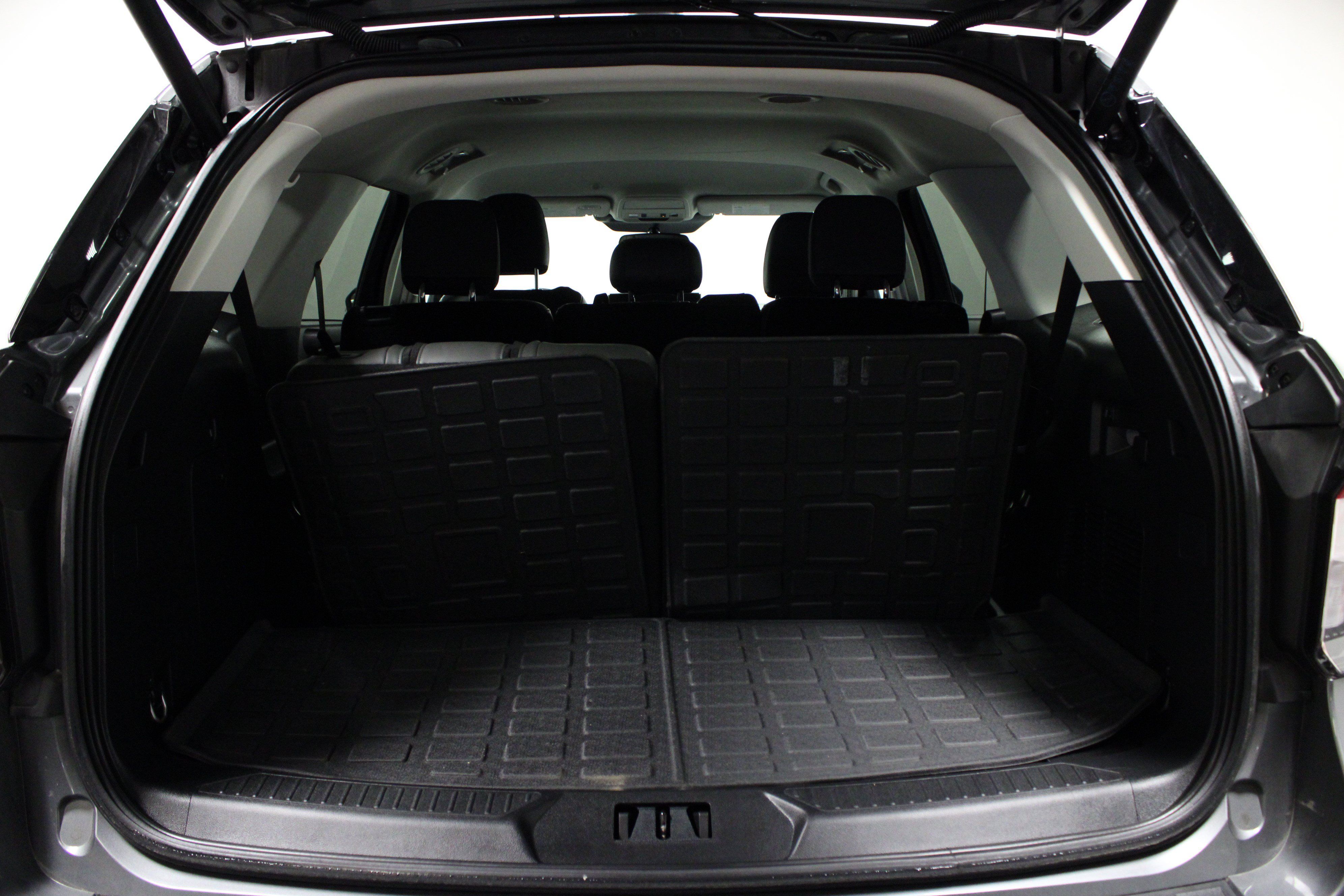 Used 2025 Ford Explorer Active w/ Active Comfort Package AWD/4WD image 15