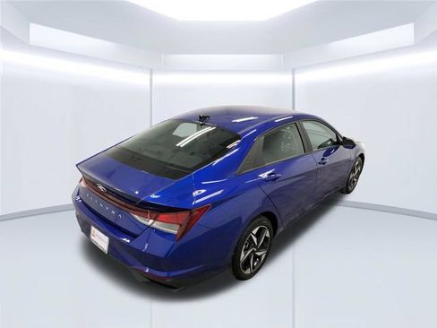 Used 2023 Hyundai Elantra SEL w/ Convenience Package FWD image 40