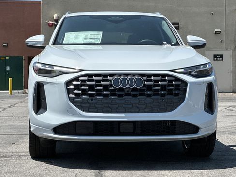 New 2025 Audi Q5 Premium Plus image 6