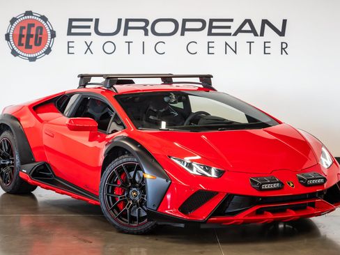 Used 2024 Lamborghini Huracan Sterrato AWD/4WD image 1