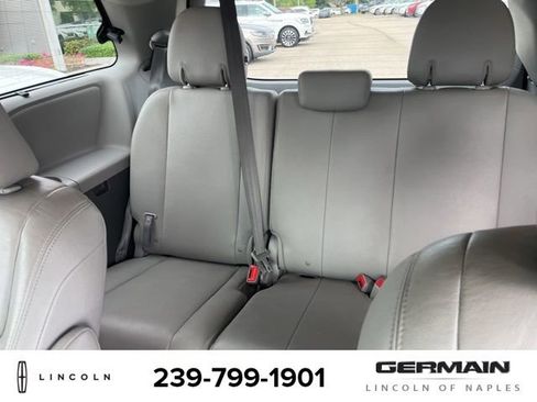 Used 2017 Toyota Sienna XLE w/ XLE Navigation Package image 14